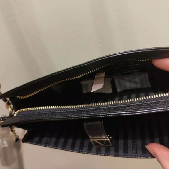 Victoria Secret Wristlet Clutch New - Picture 8 of 8